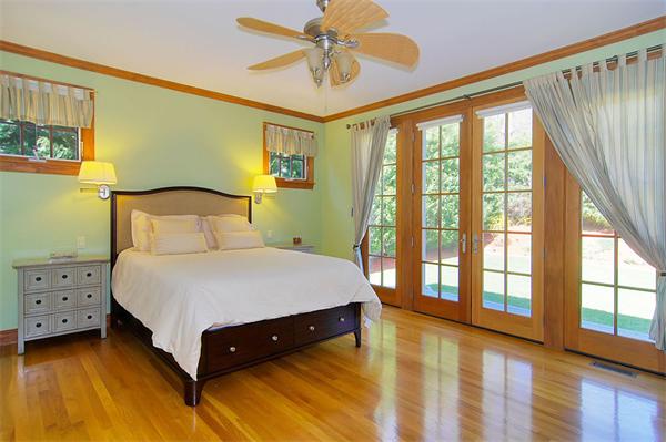 18 Lawndale Road Stoneham, MA 02180 - Photo 18 of 30 Gallery Image 18