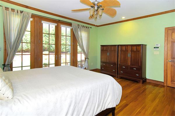 18 Lawndale Road Stoneham, MA 02180 - Photo 19 of 30 Gallery Image 19