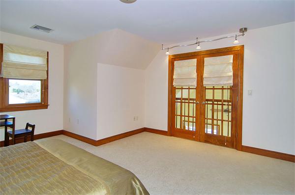 18 Lawndale Road Stoneham, MA 02180 - Photo 23 of 30 Gallery Image 23