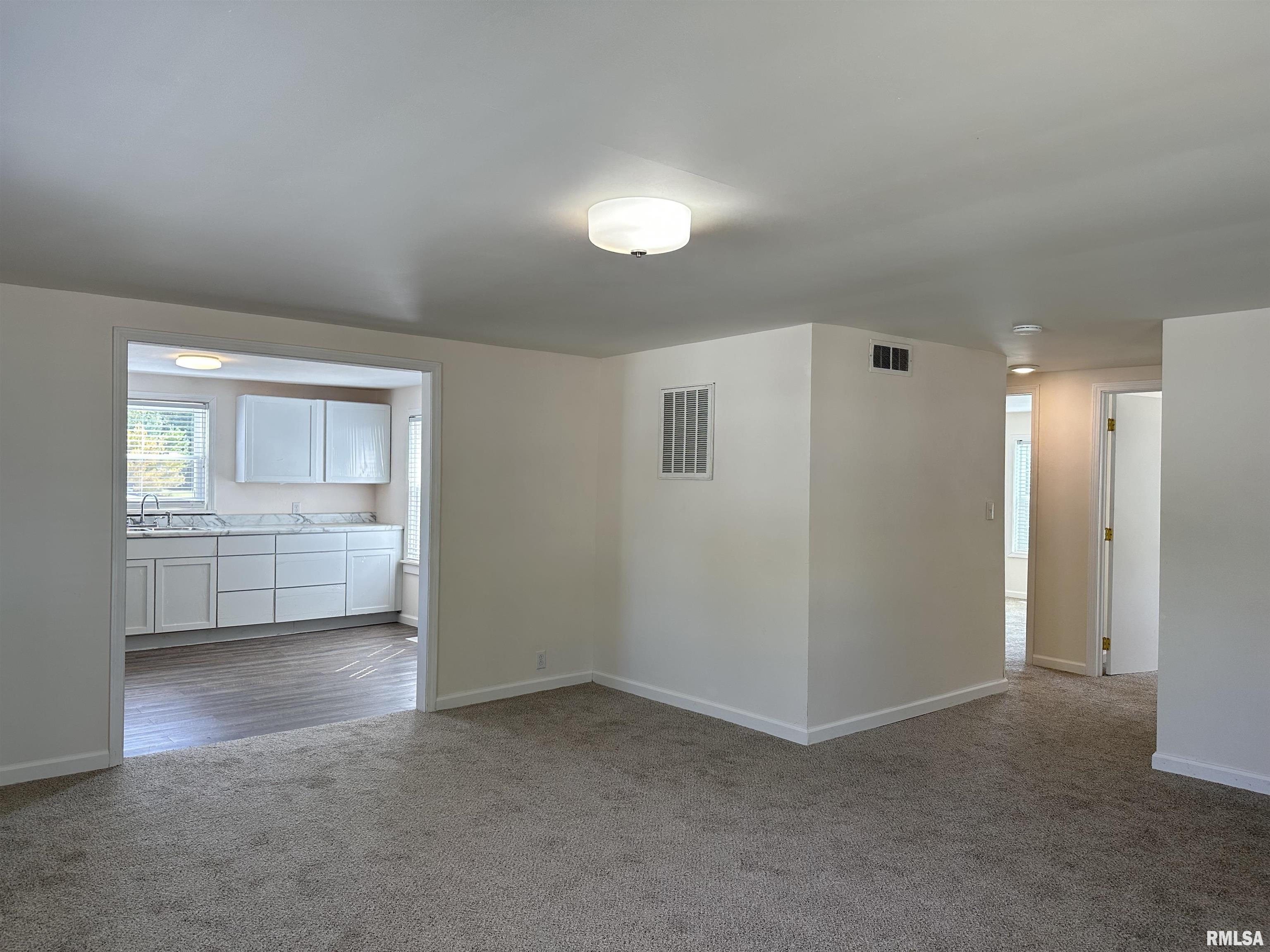 104 Pecan Street Anna, IL 62906 - Photo 6 of 33 Gallery Image 6