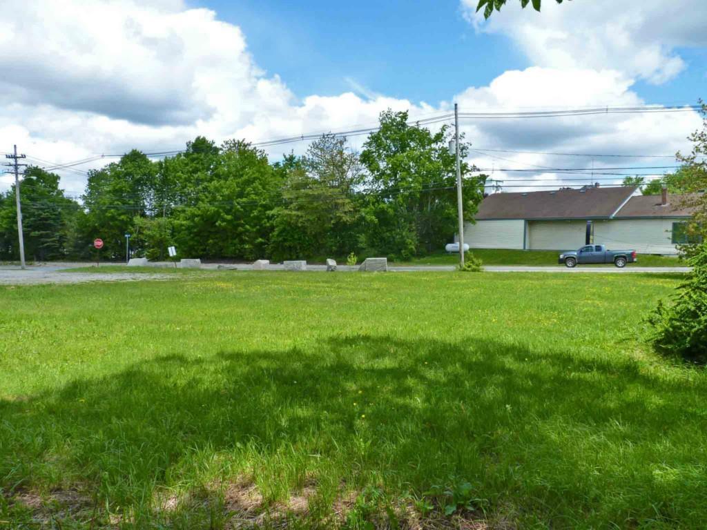 18 Bangor Road Ellsworth, ME 04605 - Photo 3 of 8 Photo