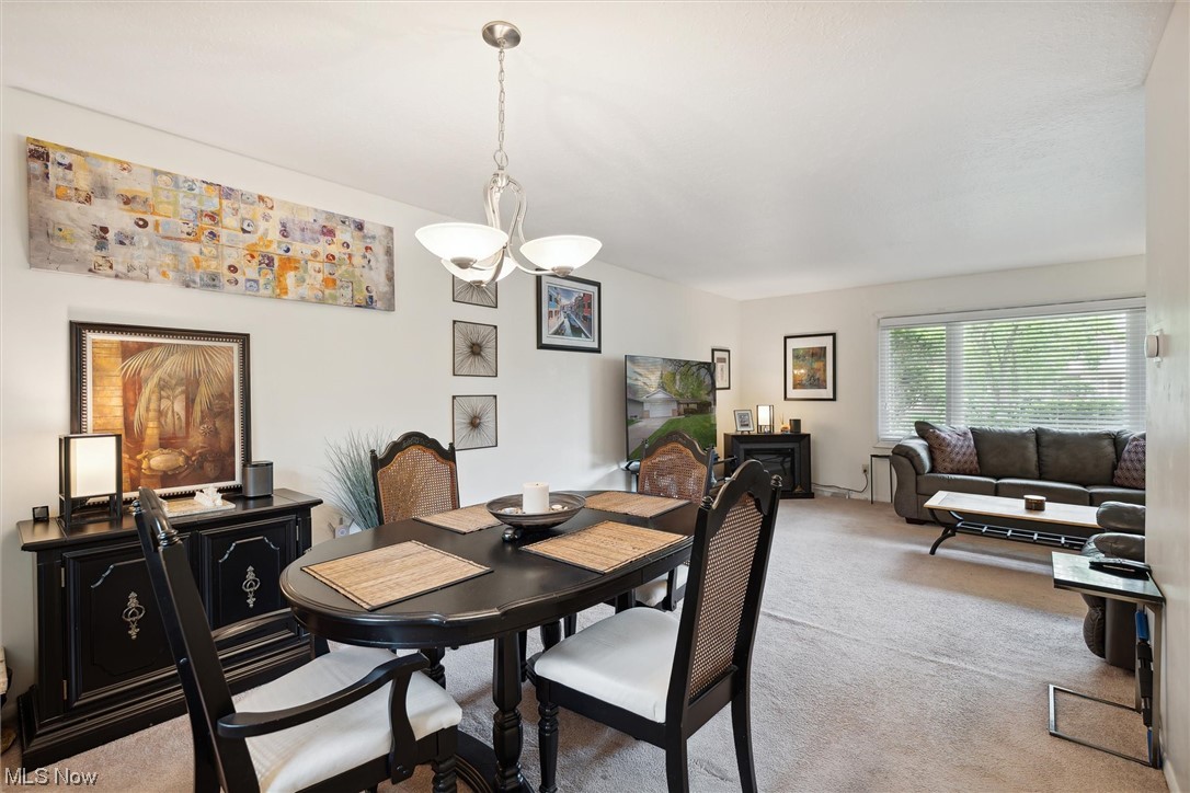 4629 Telhurst Road Cleveland, OH 44121 - Photo 7 of 35 Dining Room