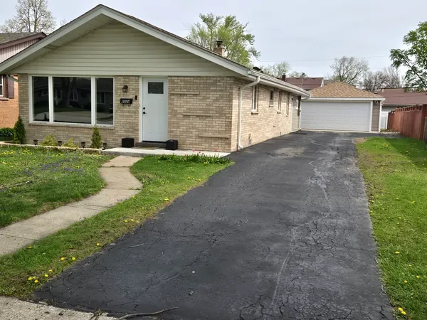 $3,500 | 6024 Birmingham Street, Chicago Ridge, IL 60415