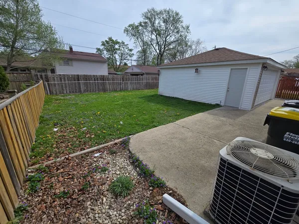 $3,500 | 6024 Birmingham Street, Chicago Ridge, IL 60415