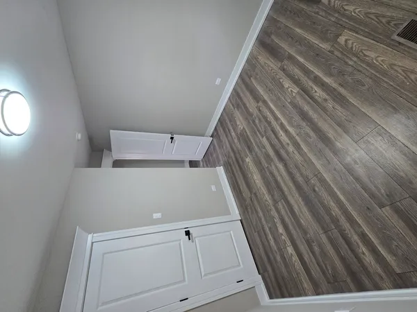 $3,500 | 6024 Birmingham Street, Chicago Ridge, IL 60415