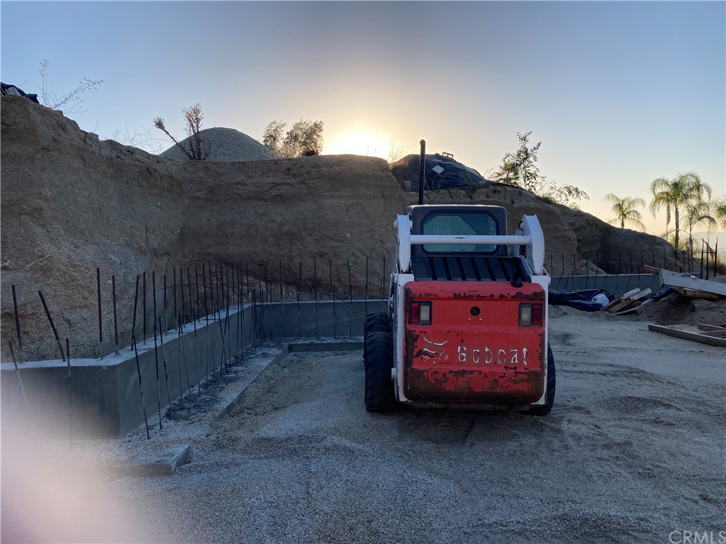 41095 Chaparral Drive Temecula, CA 92592 - Photo 20 of 41 a view of a house with a back yard