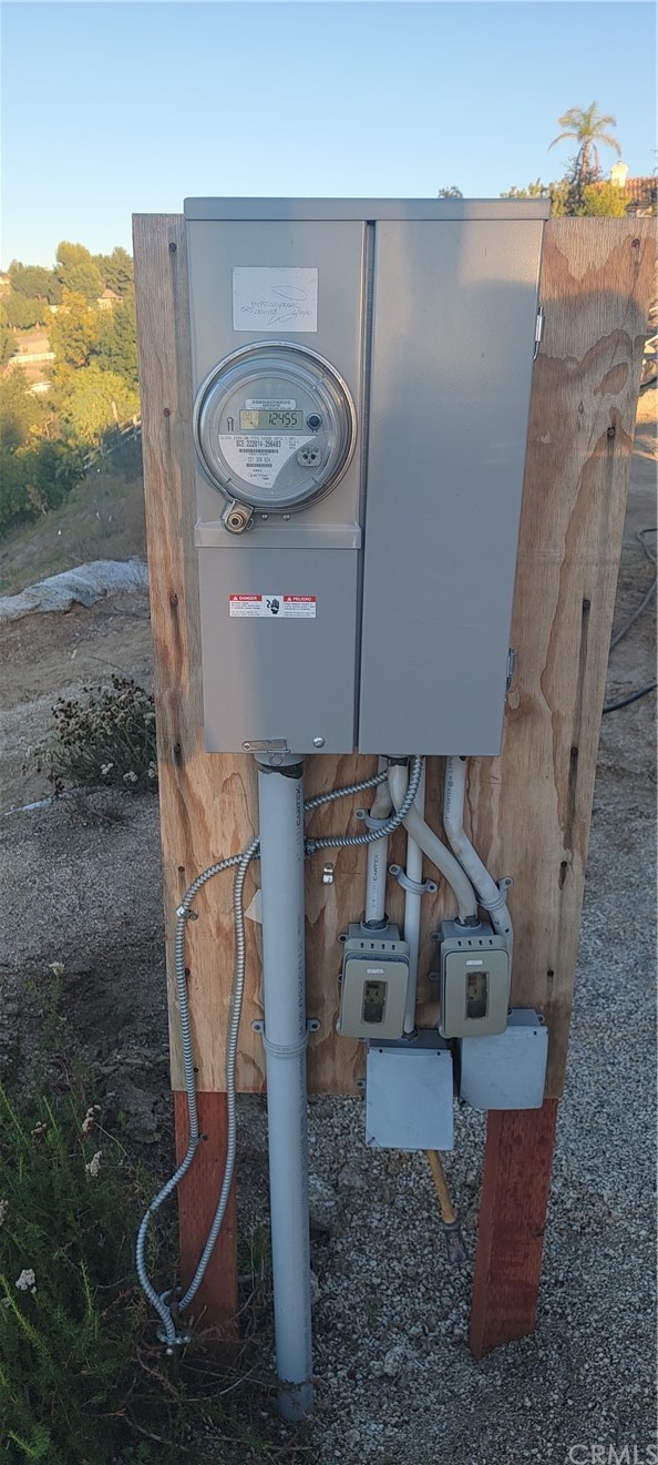 41095 Chaparral Drive Temecula, CA 92592 - Photo 23 of 41 a view of a storage & utility room