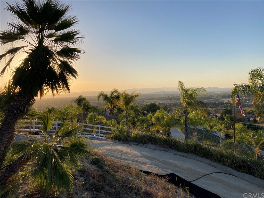 41095 Chaparral Drive Temecula, CA 92592 - Photo 25 of 41 a view of a city