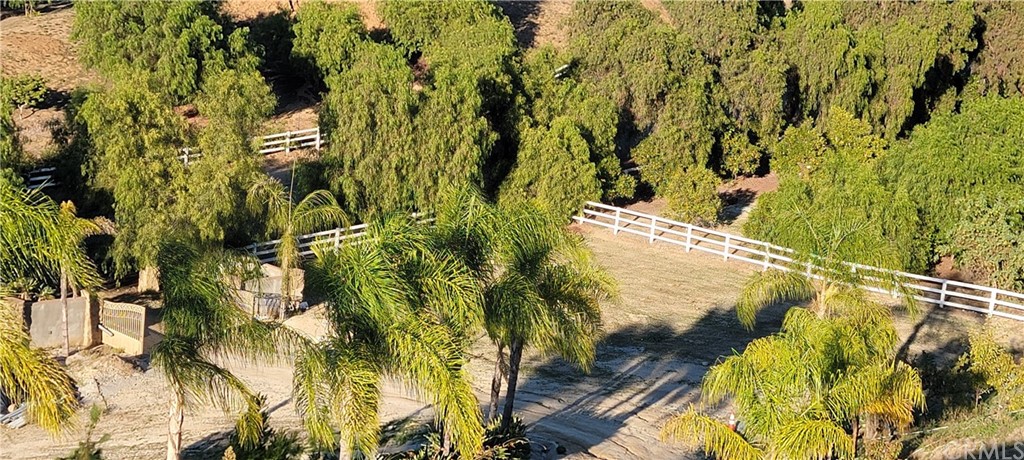 41095 Chaparral Drive Temecula, CA 92592 - Photo 39 of 41 a view of a yard