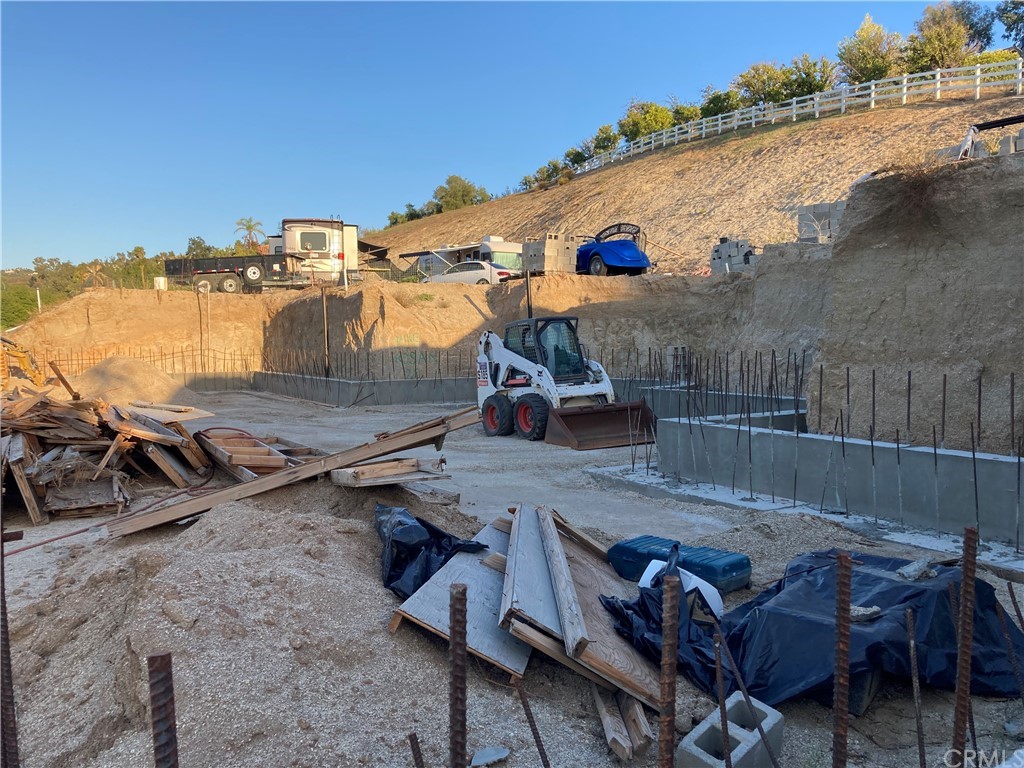 41095 Chaparral Drive Temecula, CA 92592 - Photo 10 of 41 a view of a terrace