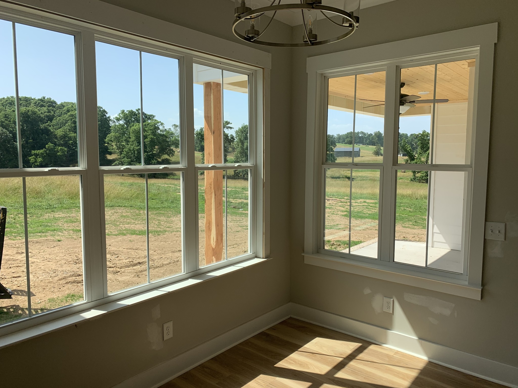 1810 Old Gallatin Road Portland, TN 37148 - Photo 11 of 52 a view of a room with window