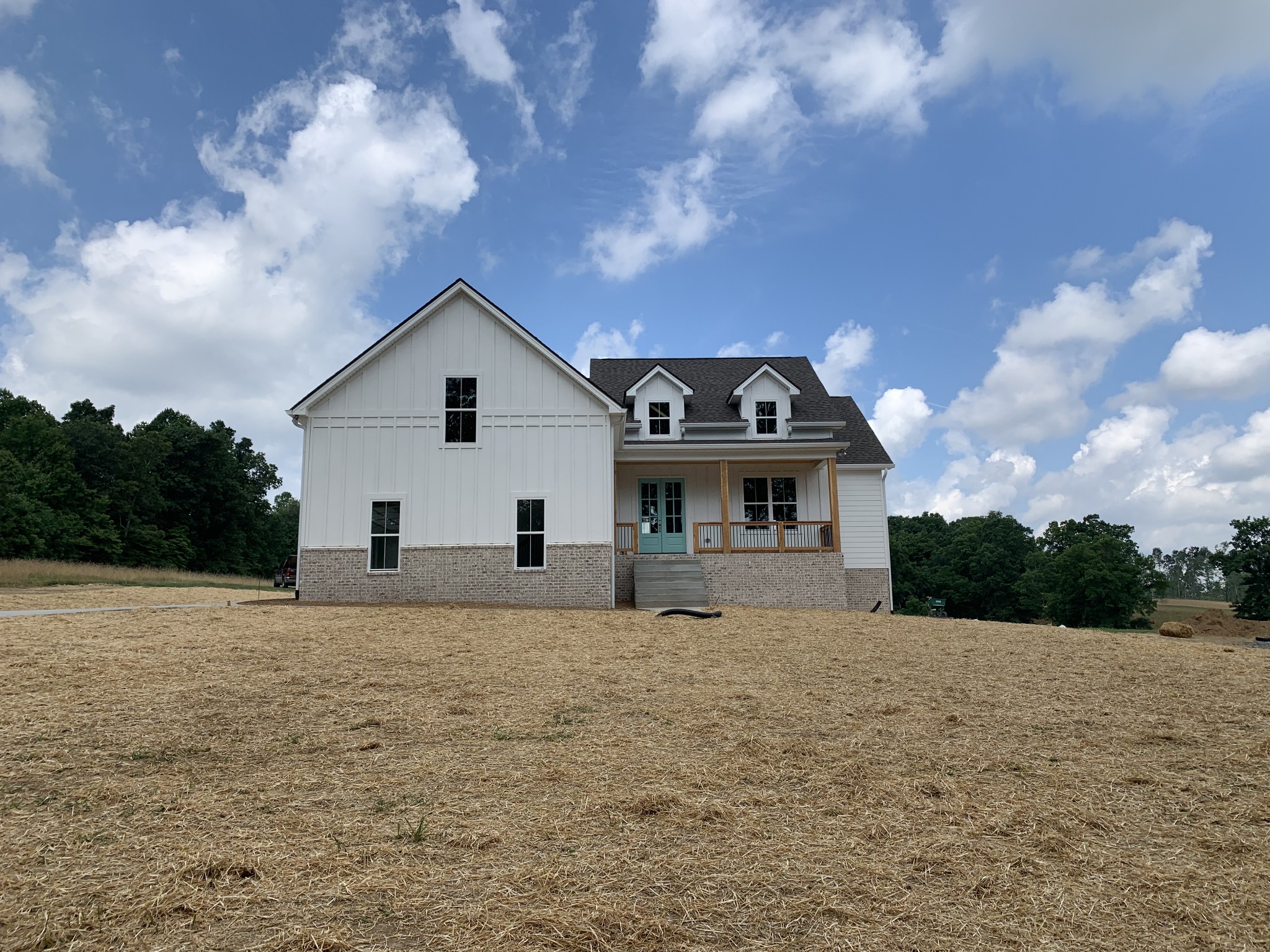 1810 Old Gallatin Road Portland, TN 37148 - Photo 3 of 52 a view of a house with a yard