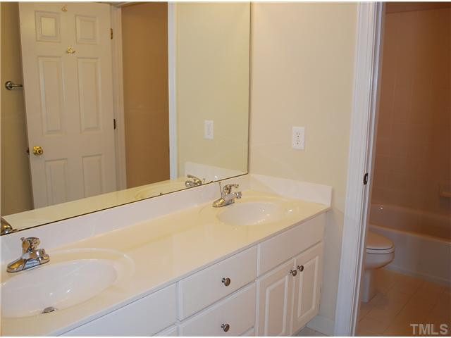 10804 Sagehurst Place Raleigh, NC 27614 - Photo 14 of 25 Photo 14