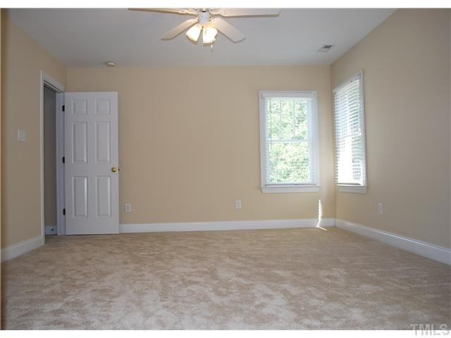 10804 Sagehurst Place Raleigh, NC 27614 - Photo 5 of 25 Photo 5