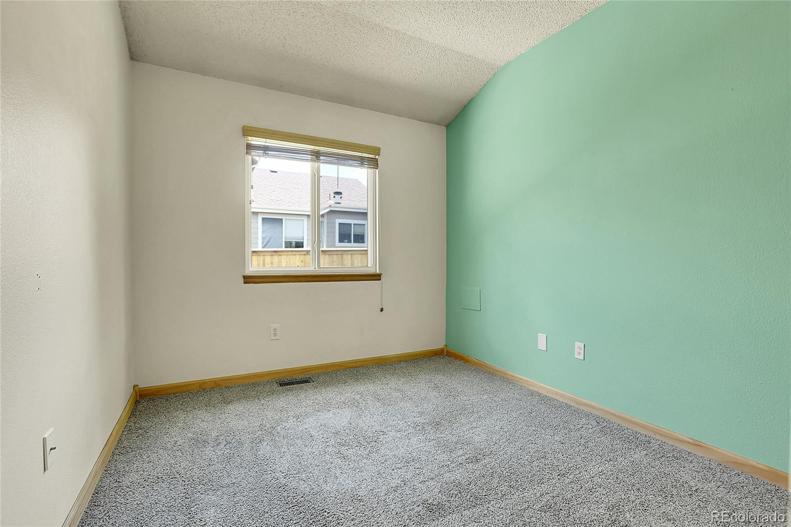 8376 Cobblestone Street Highlands Ranch, CO 80126 - Photo 11 of 31 Gallery Image 11