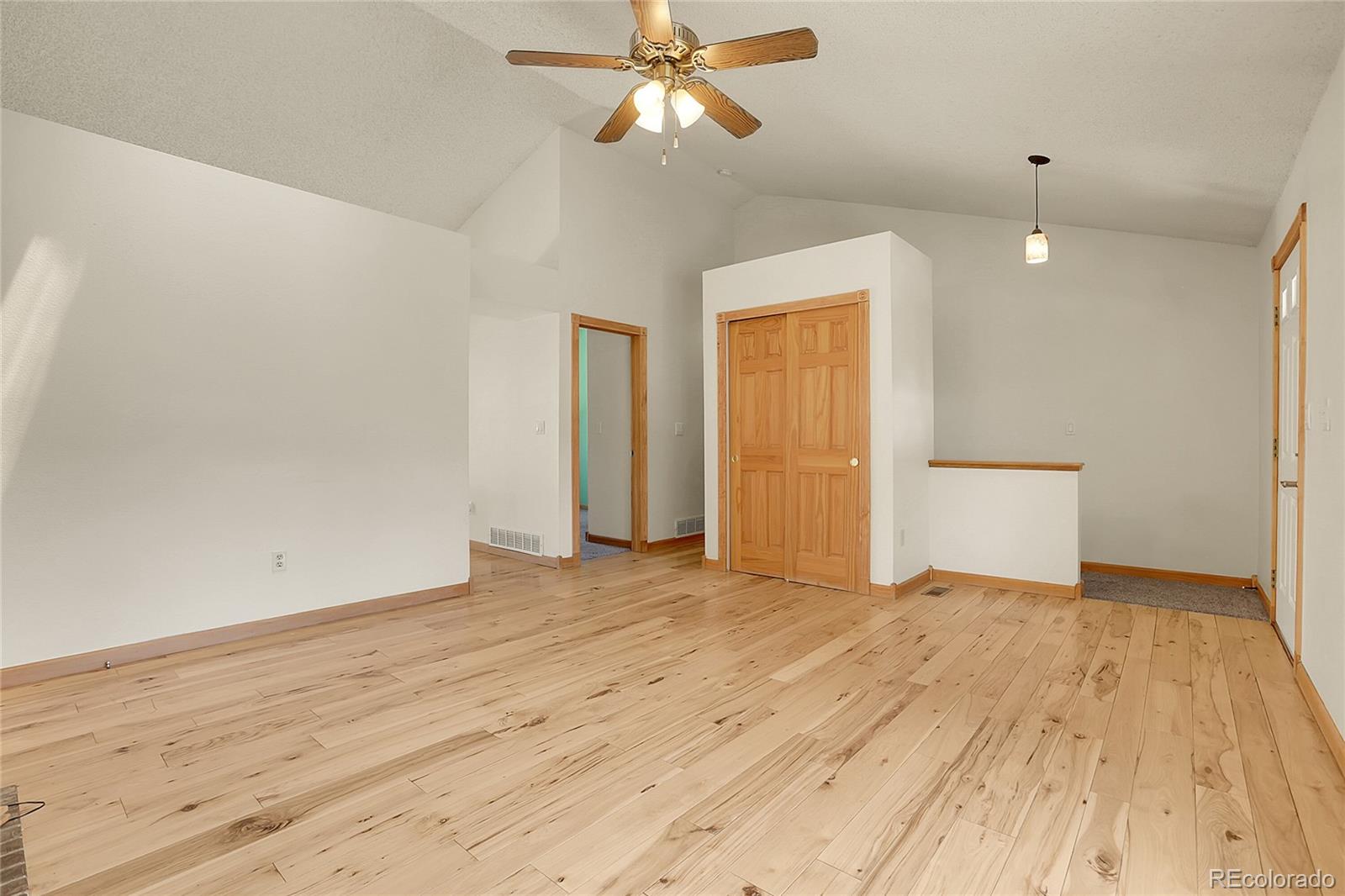8376 Cobblestone Street Highlands Ranch, CO 80126 - Photo 5 of 31 Gallery Image 5