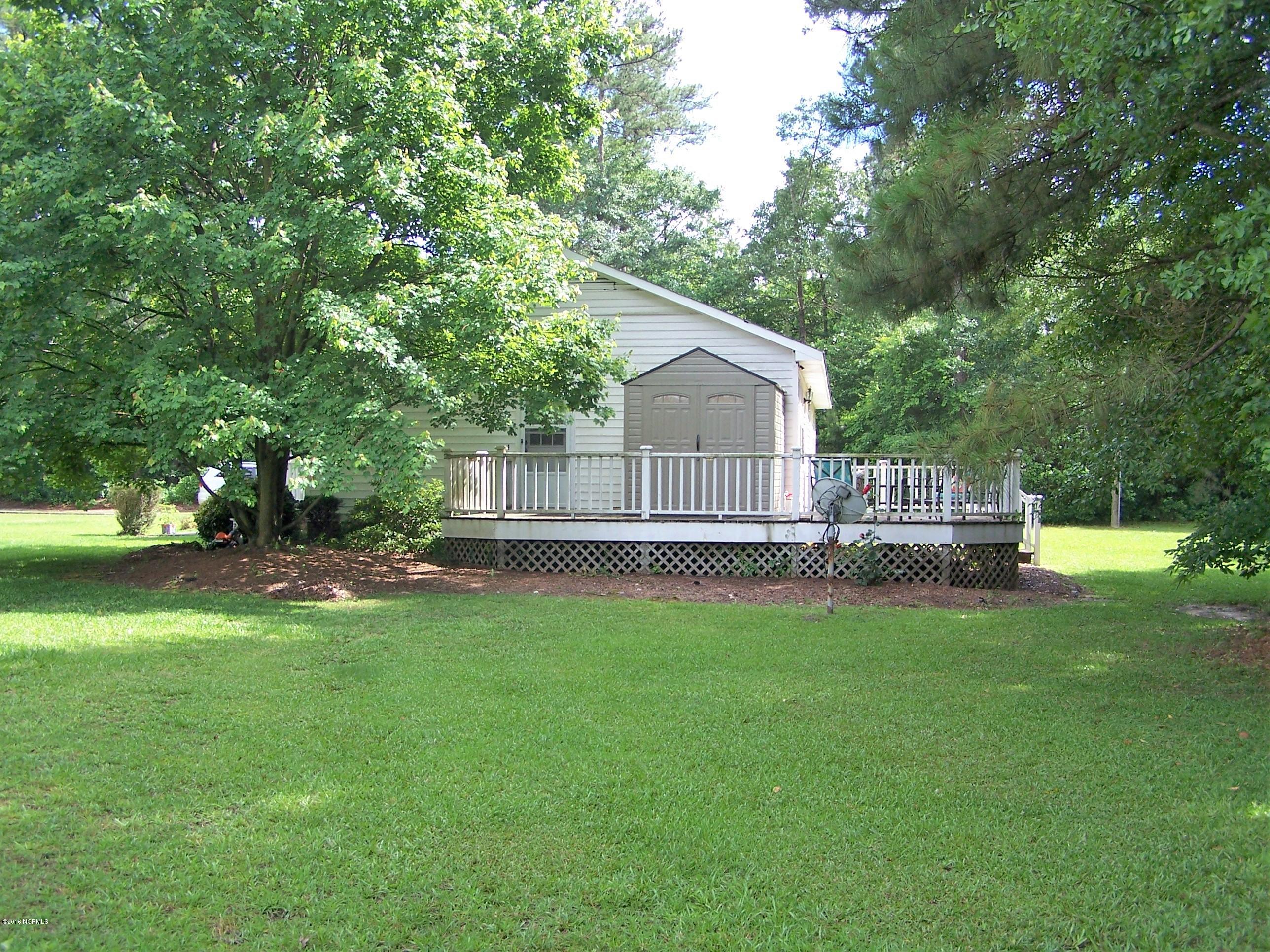 1001 Cecil-Odie Road Clinton, NC 28328 - Photo 4 of 16 100_5556
