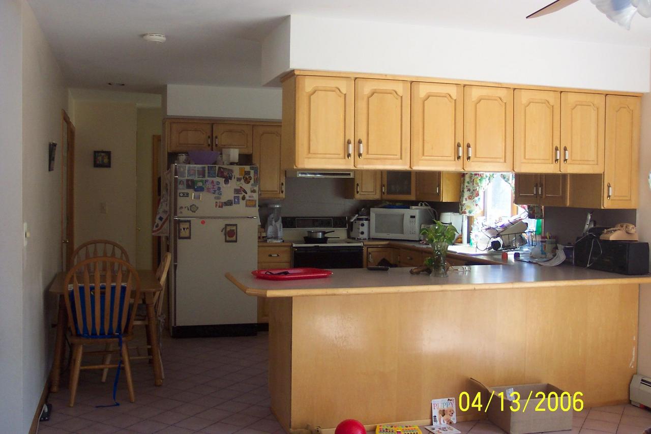 2297 Chatham Road Bushkill, PA 18324 - Photo 8 of 18 Kitchen