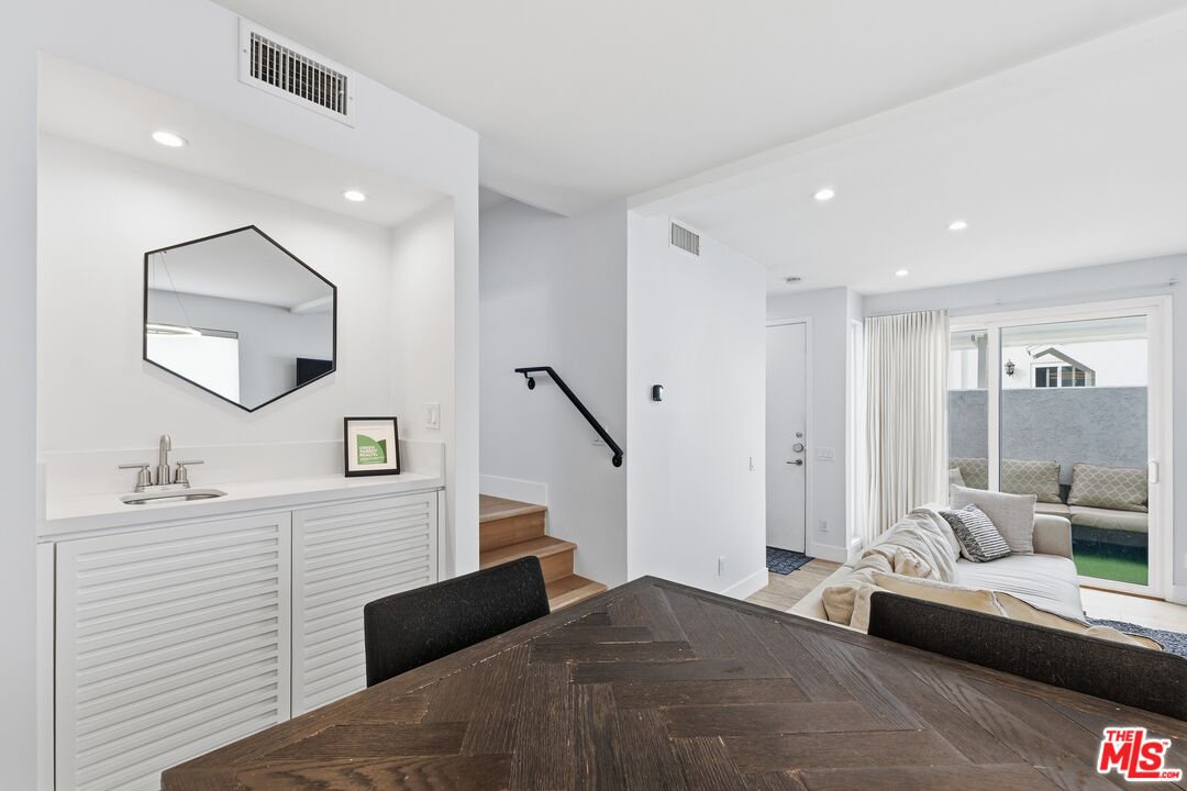 910 19th Street, Unit 101 Santa Monica, CA 90403 - Photo 13 of 46