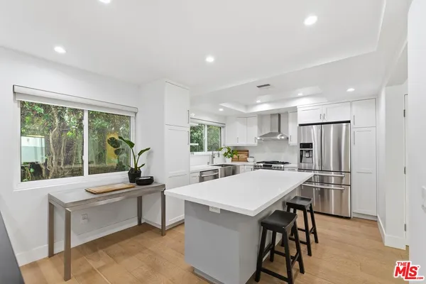 $1,425,000 | 910 19th Street, Unit 101, Santa Monica, CA 90403