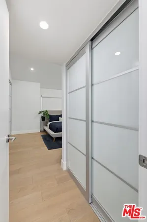 $1,425,000 | 910 19th Street, Unit 101, Santa Monica, CA 90403
