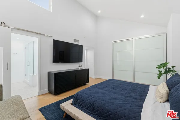 $1,425,000 | 910 19th Street, Unit 101, Santa Monica, CA 90403