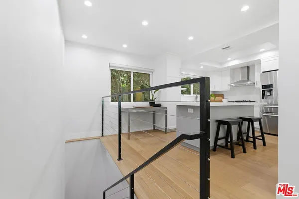 $1,425,000 | 910 19th Street, Unit 101, Santa Monica, CA 90403