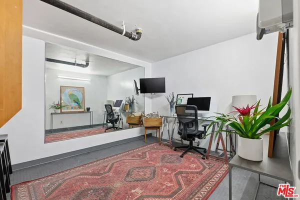 $1,425,000 | 910 19th Street, Unit 101, Santa Monica, CA 90403