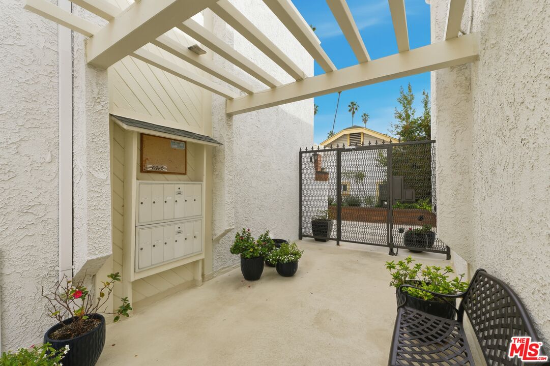 910 19th Street, Unit 101 Santa Monica, CA 90403 - Photo 41 of 46