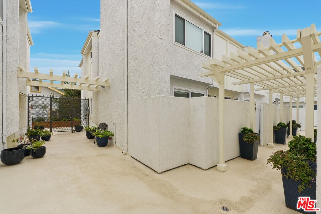 910 19th Street, Unit 101 Santa Monica, CA 90403 - Photo 42 of 46