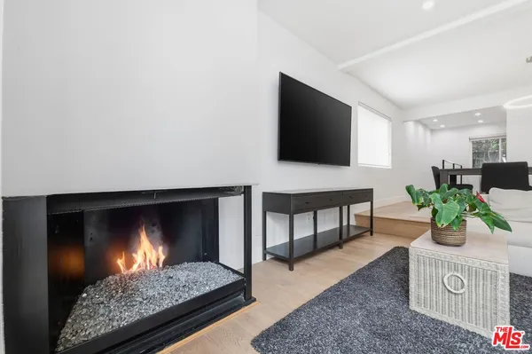 $1,425,000 | 910 19th Street, Unit 101, Santa Monica, CA 90403
