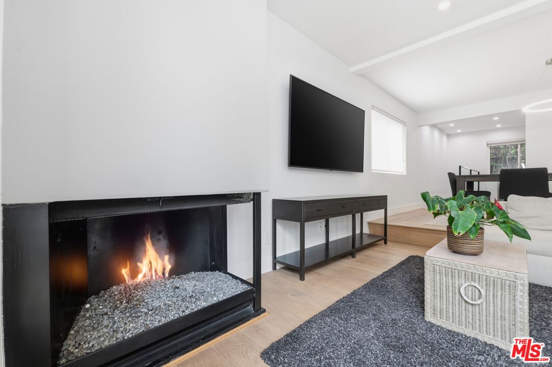 910 19th Street, Unit 101 Santa Monica, CA 90403 - Photo 5 of 46