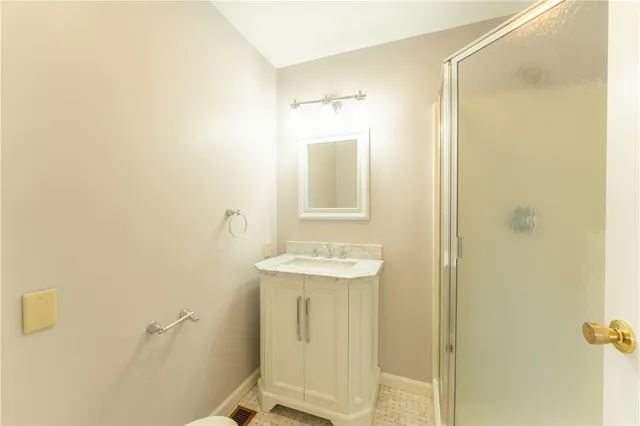 $395,000 | 104 Palmer Drive, North Providence, RI 02904