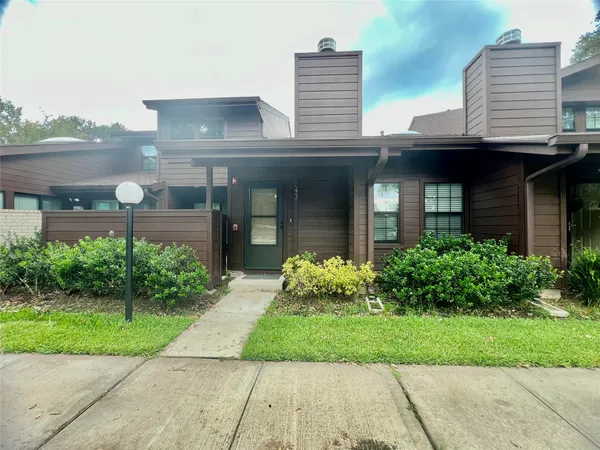 $1,995 | 2611 Grants Lake Boulevard, Unit 243, Sugar Land, TX 77479