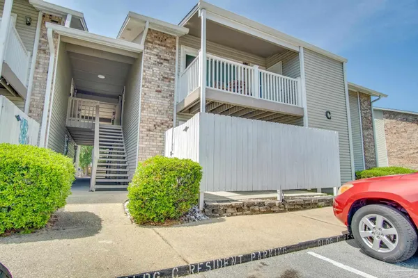 $168,000 | 7171 North 9th Avenue, Unit C3, Pensacola, FL 32504