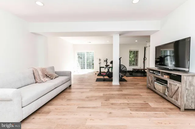 $4,600 | 46342 Summerhill Place, Sterling, VA 20165