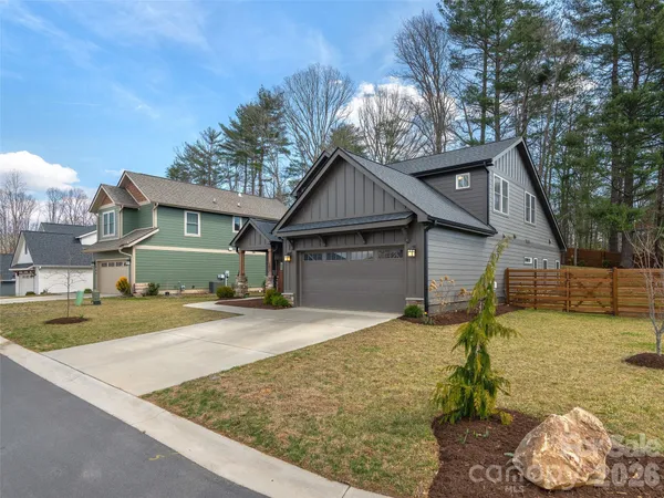 a house view with a outdoor space
