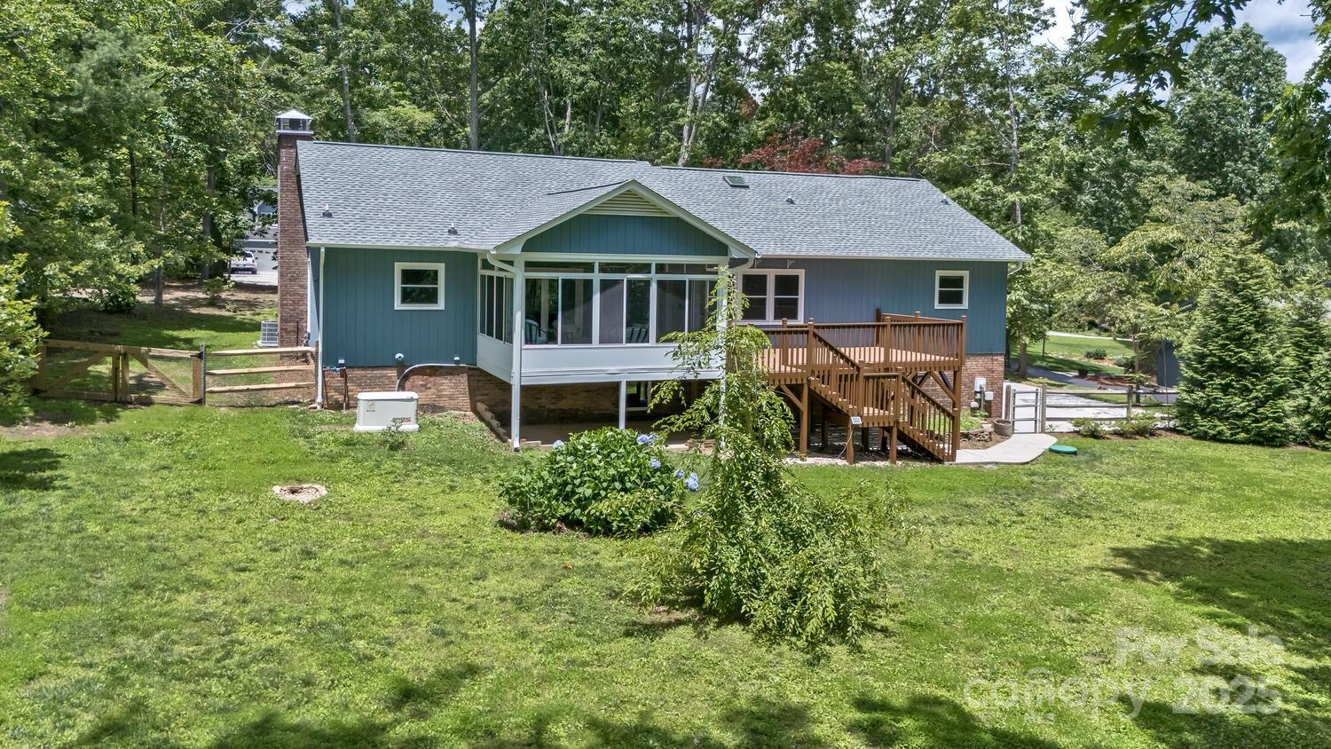 27 Glen Crest Drive Arden, NC 28704 - Photo 3 of 48