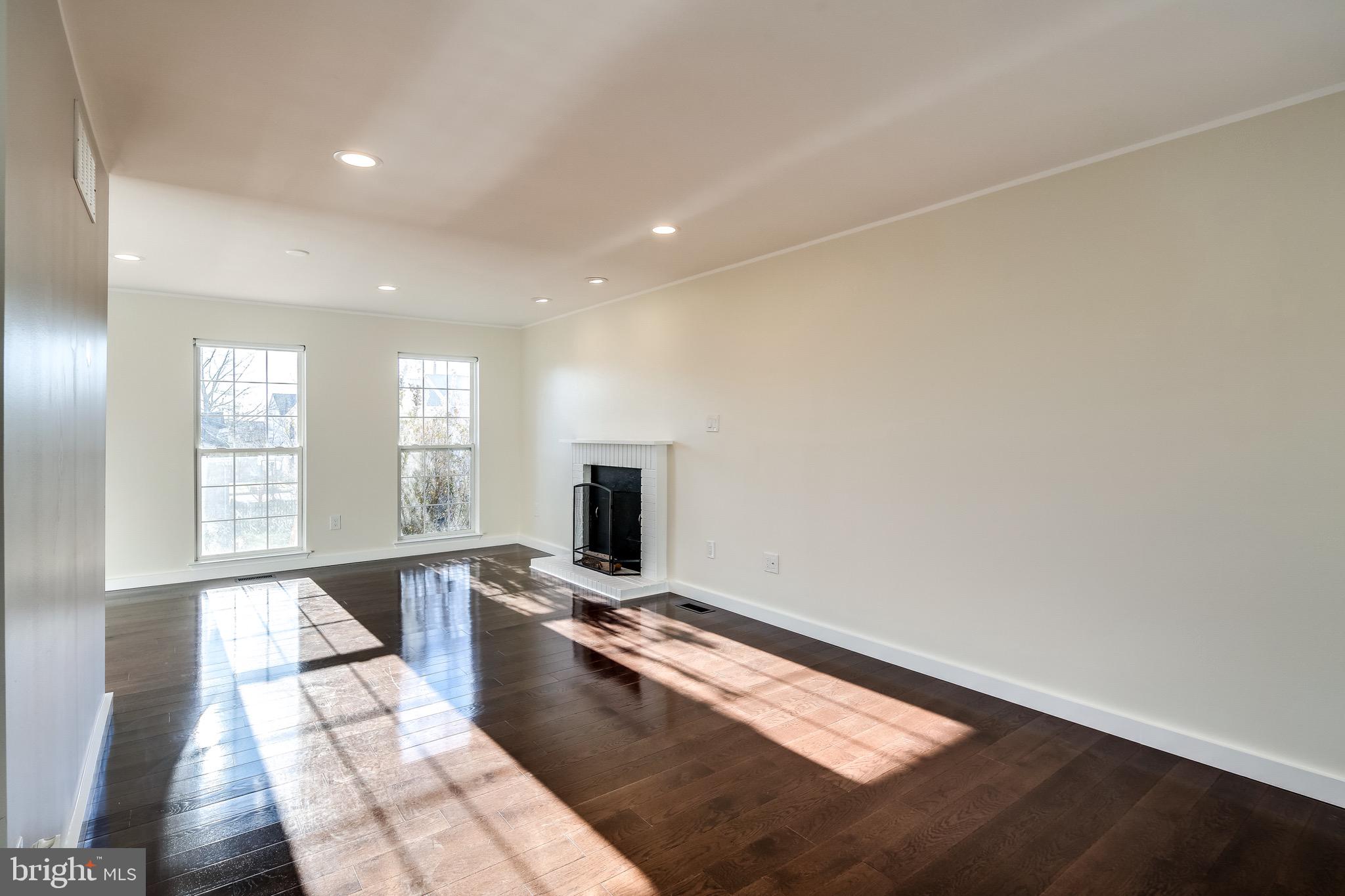 1304 Longbow Road Mount Airy, MD 21771 - Photo 4 of 24