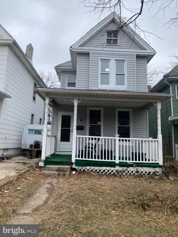 $2,200 | 724 East 35th Street, Baltimore, MD 21218