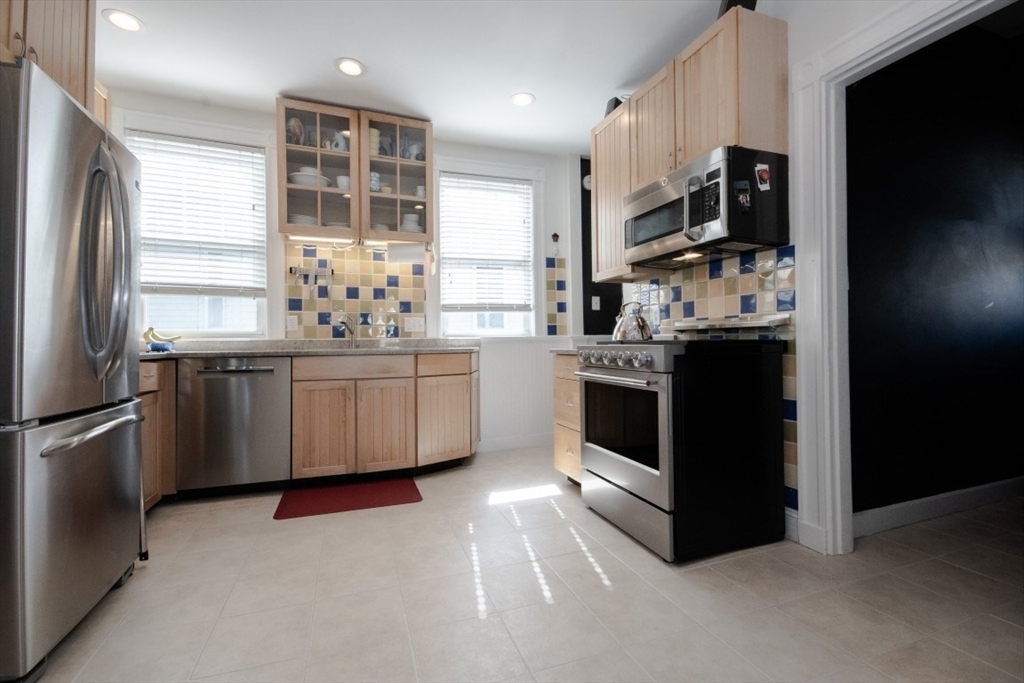 17 Tower Street, Unit 3 Boston, MA 02130 - Photo 8 of 22 Gallery Image 8