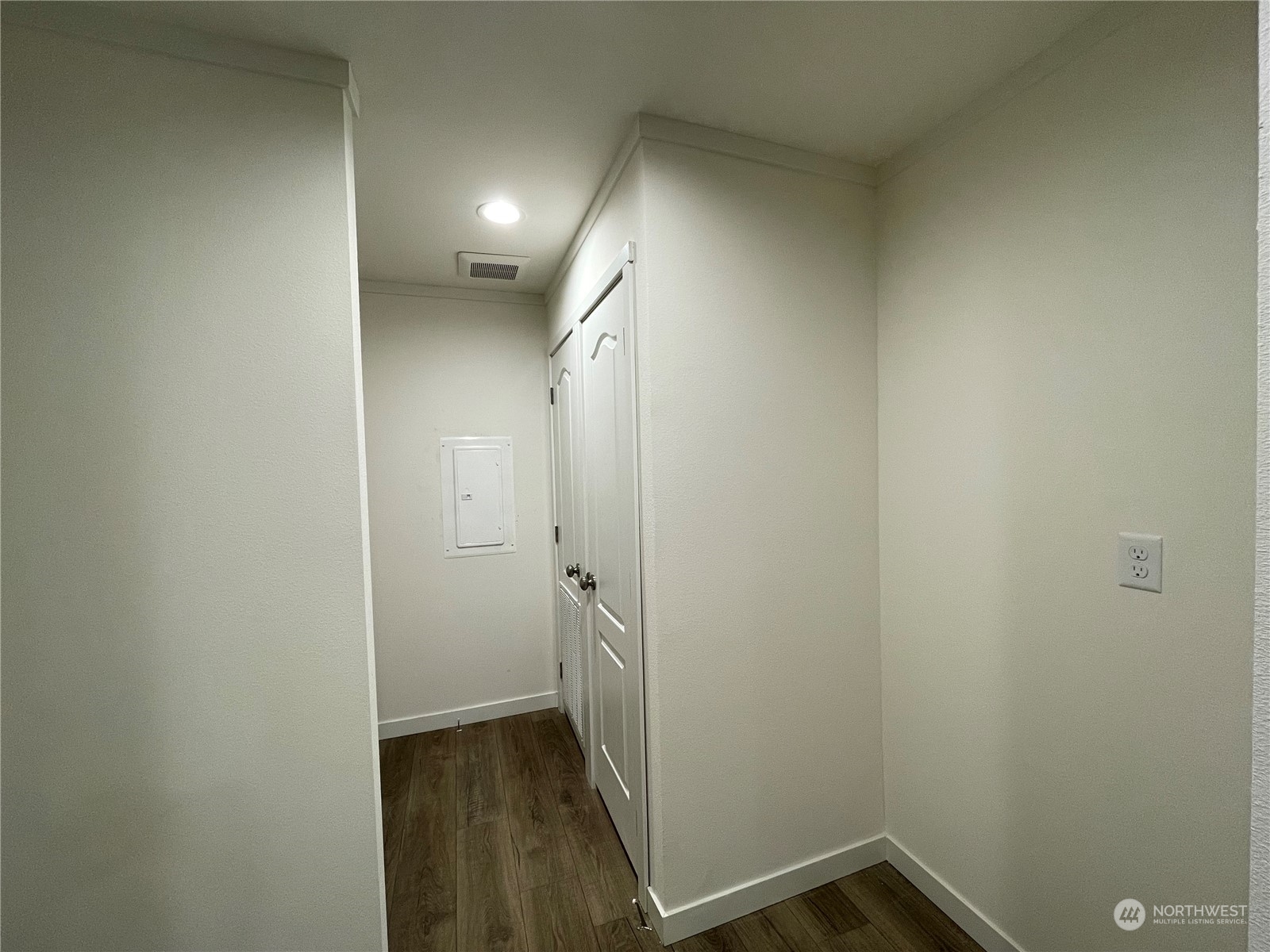 230 Bunker Creek Road Chehalis, WA 98532 - Photo 12 of 19 a view of small space