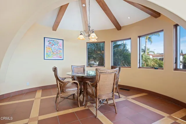 $2,750,000 | 325 North Catalina Street, Ventura, CA 93001