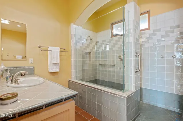 $2,750,000 | 325 North Catalina Street, Ventura, CA 93001