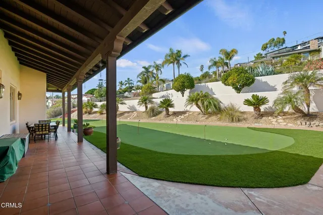 $2,750,000 | 325 North Catalina Street, Ventura, CA 93001