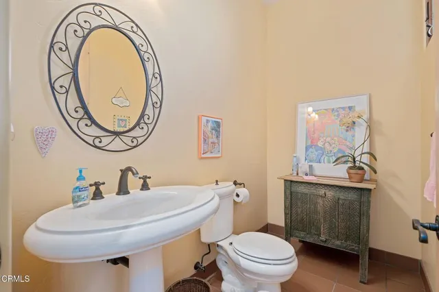 $2,750,000 | 325 North Catalina Street, Ventura, CA 93001