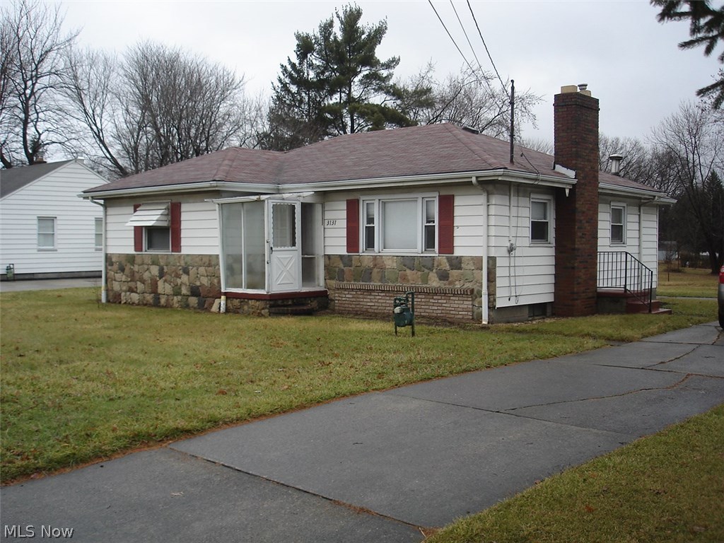 3131 South Meridian Road Youngstown, OH 44511 - Photo 2 of 14 Gallery Image 2