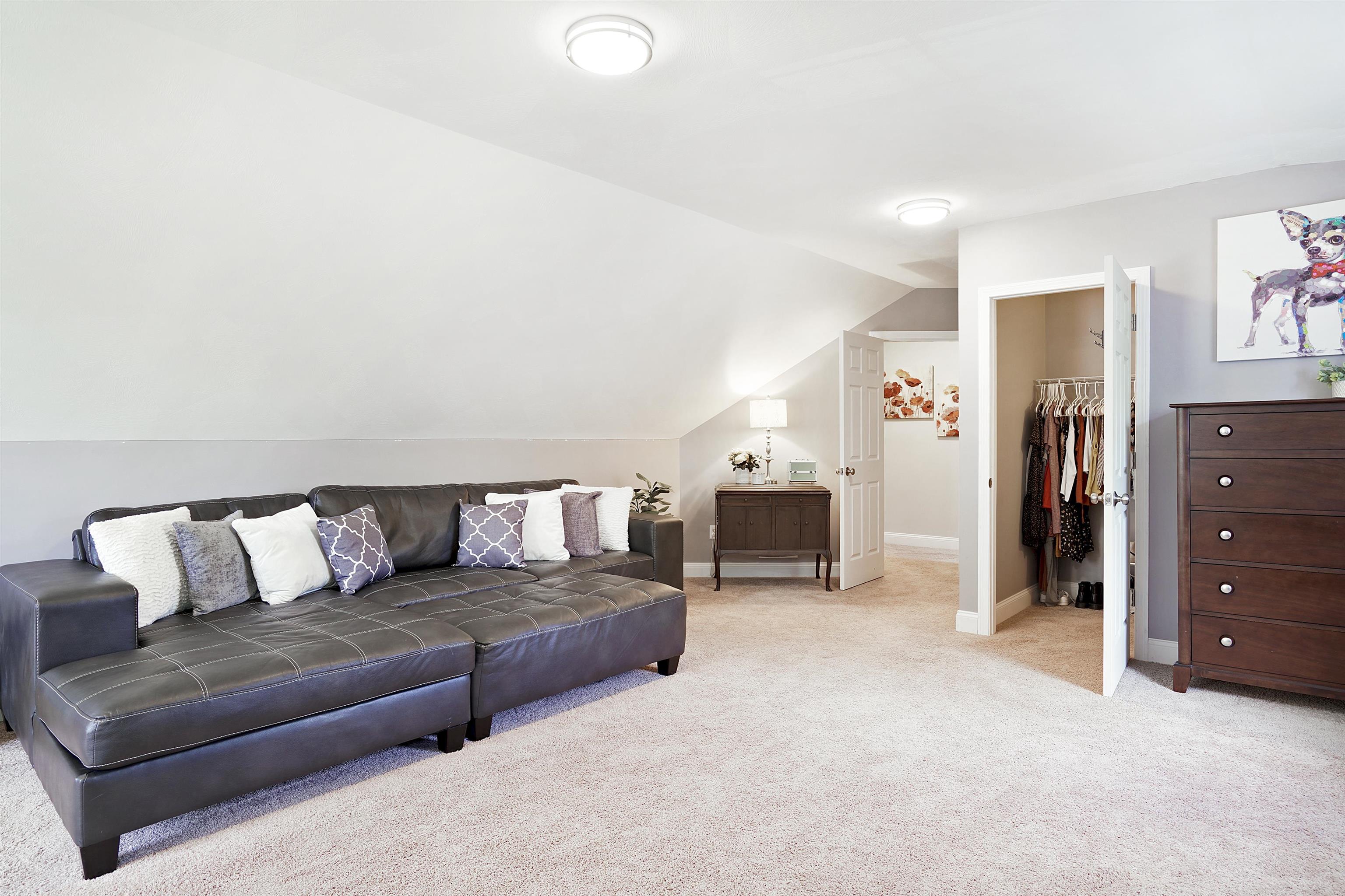 24 Post Road Hooksett, NH 03106 - Photo 23 of 40