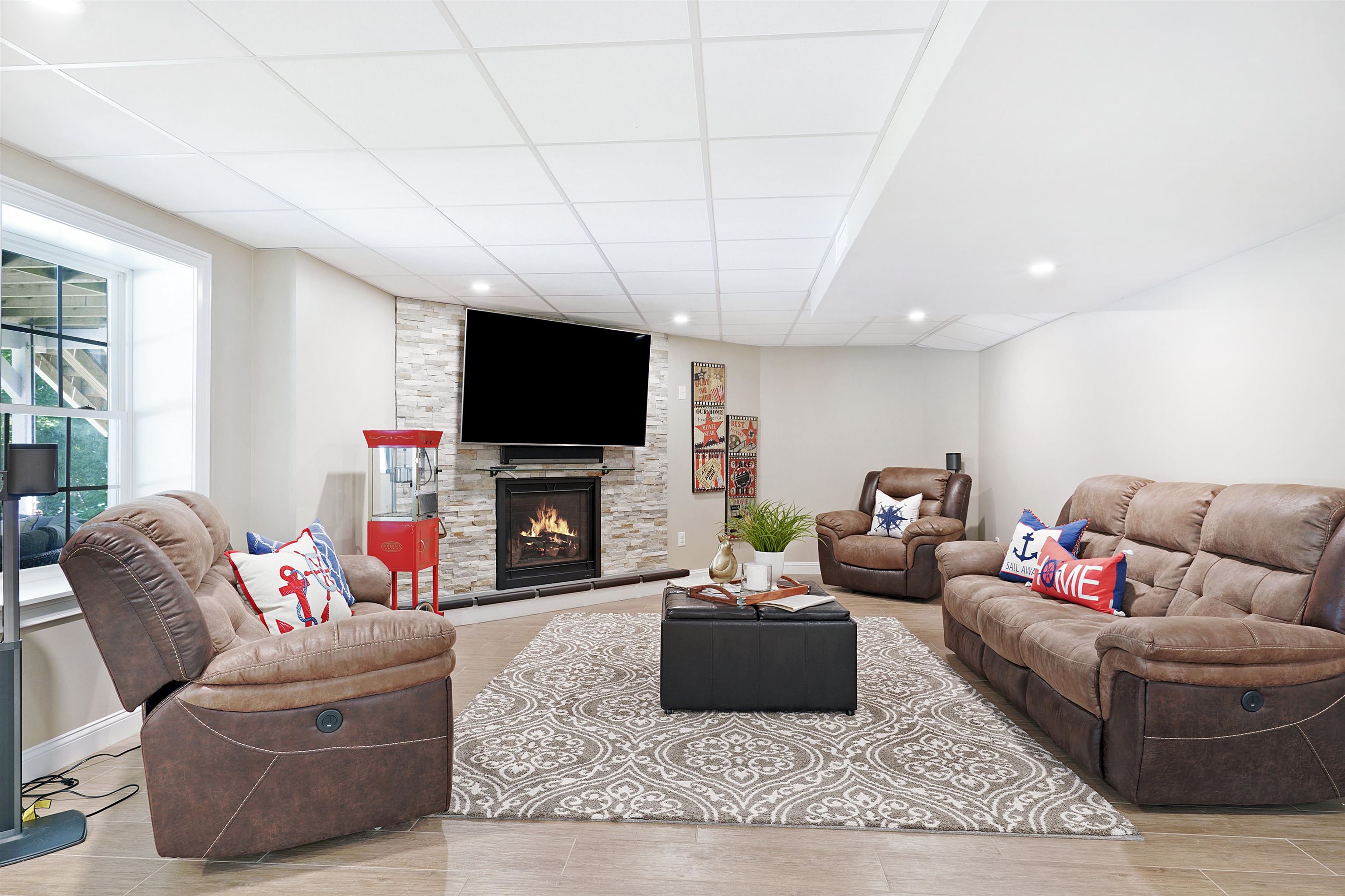 24 Post Road Hooksett, NH 03106 - Photo 28 of 40