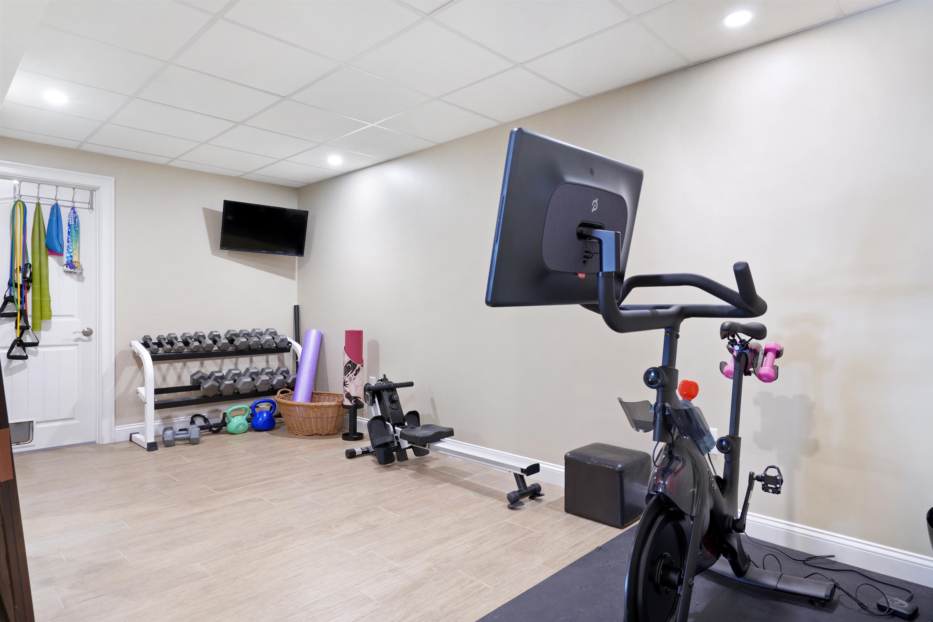 24 Post Road Hooksett, NH 03106 - Photo 30 of 40